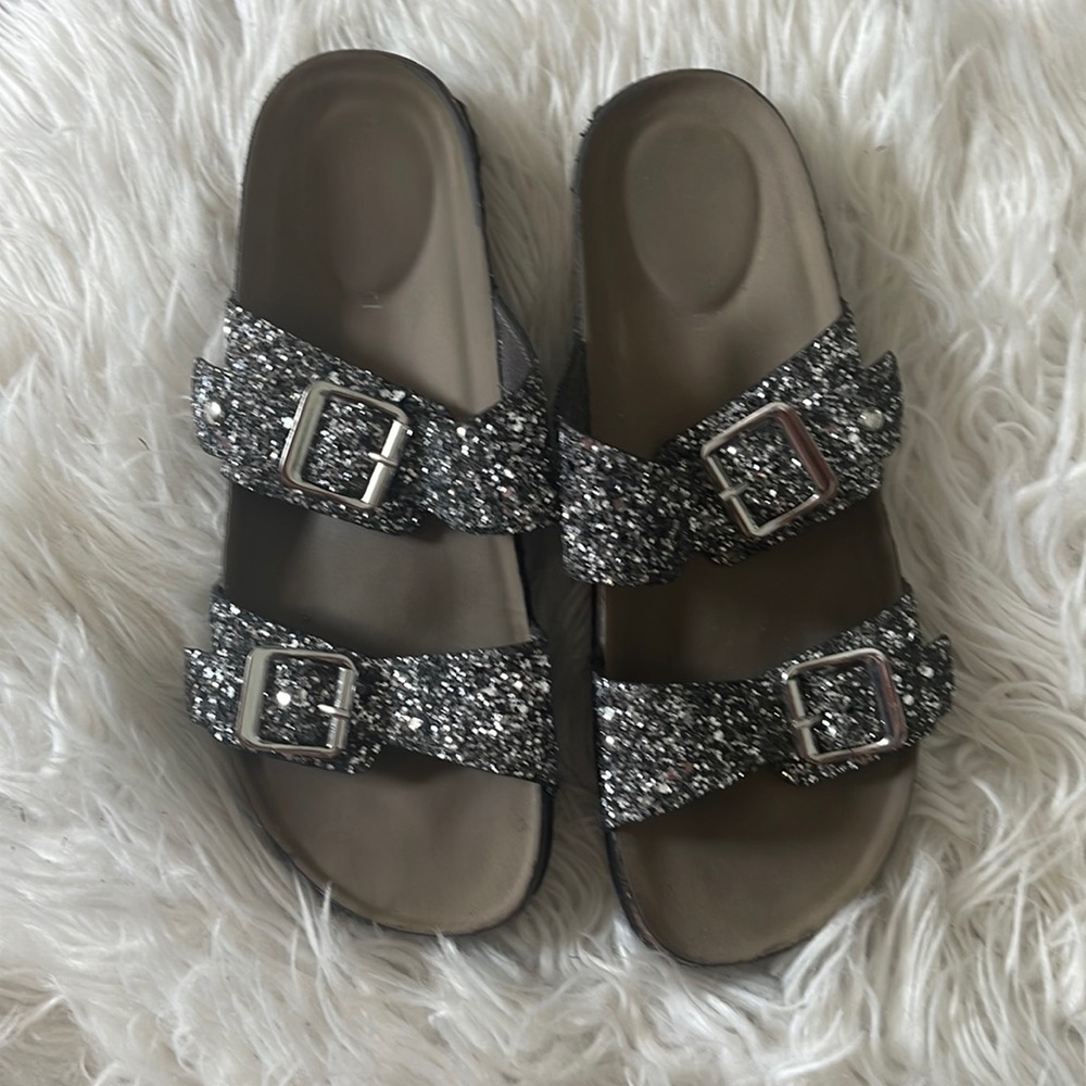 Glitter Steve Madden Girl Brando silver multi Birkenstock sandal size 8.5